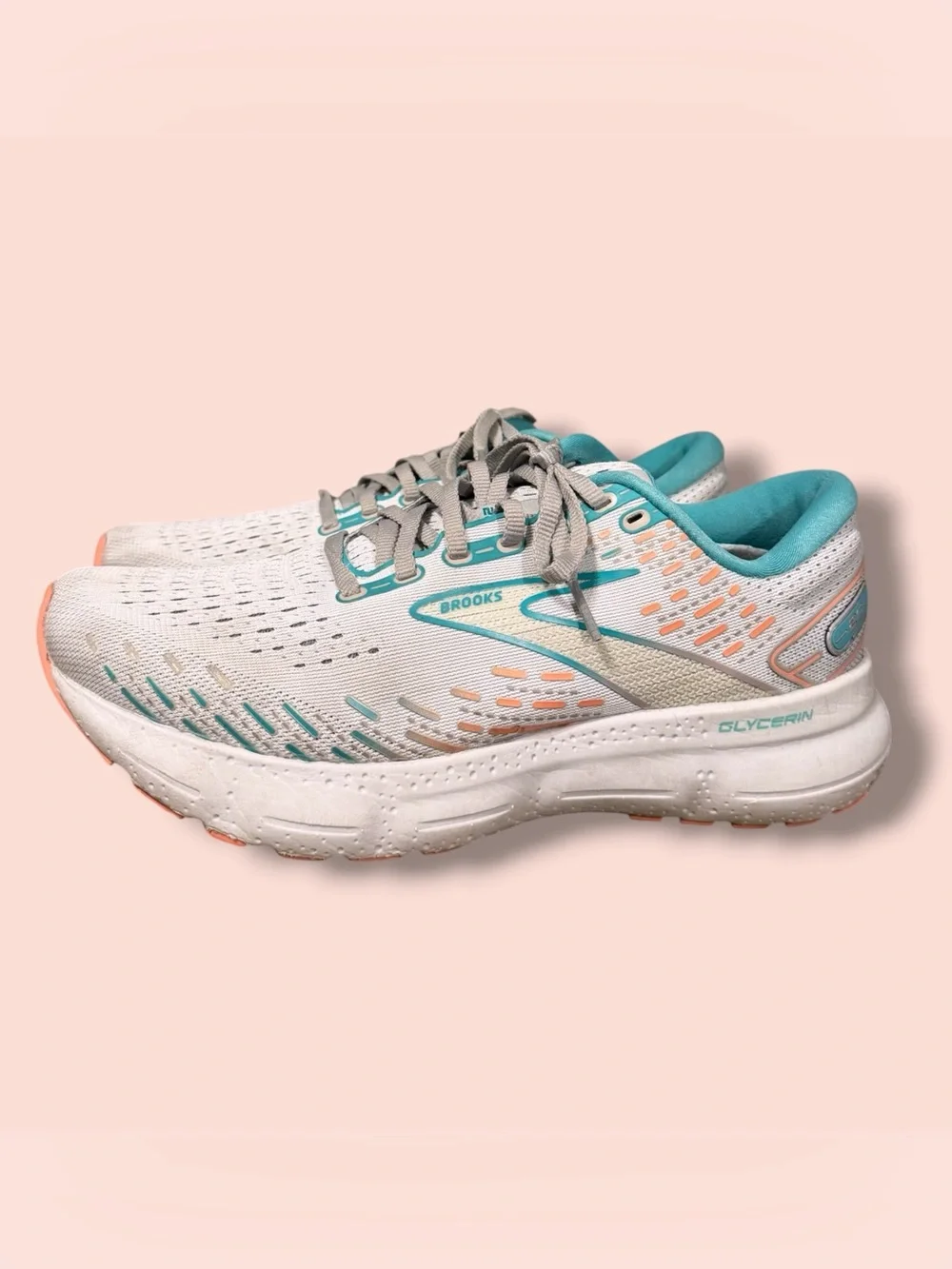 Women’s Brooks Glycerin shoes size 10 wide